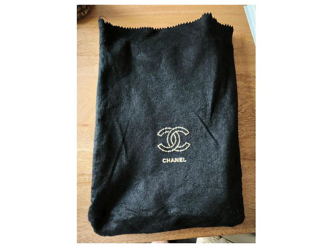Clutch Chanel in pelle bordeaux Bordò - vista 10