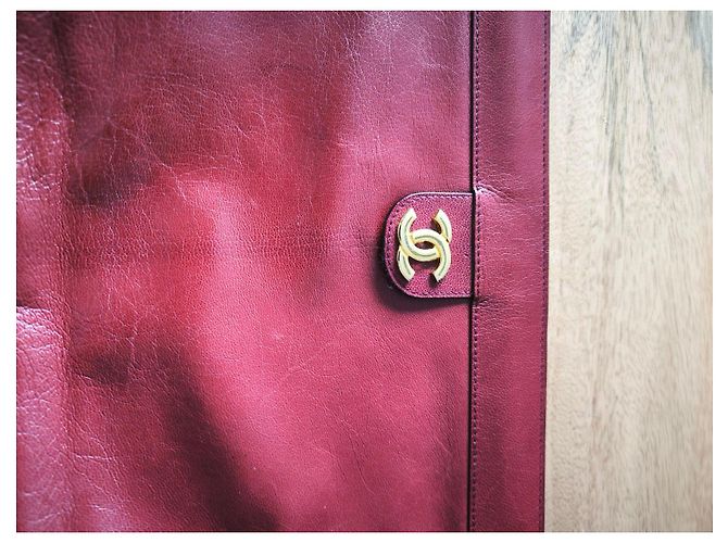 Clutch Chanel in pelle bordeaux Bordò - vista 2