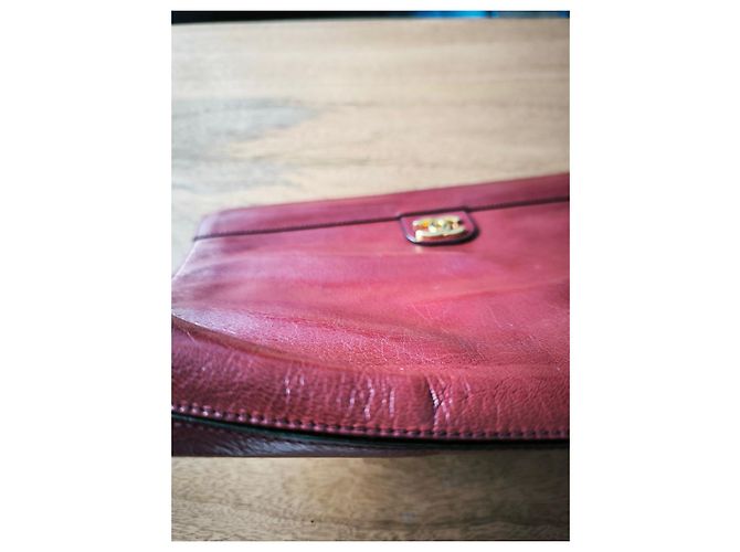 Clutch Chanel in pelle bordeaux Bordò - vista 3