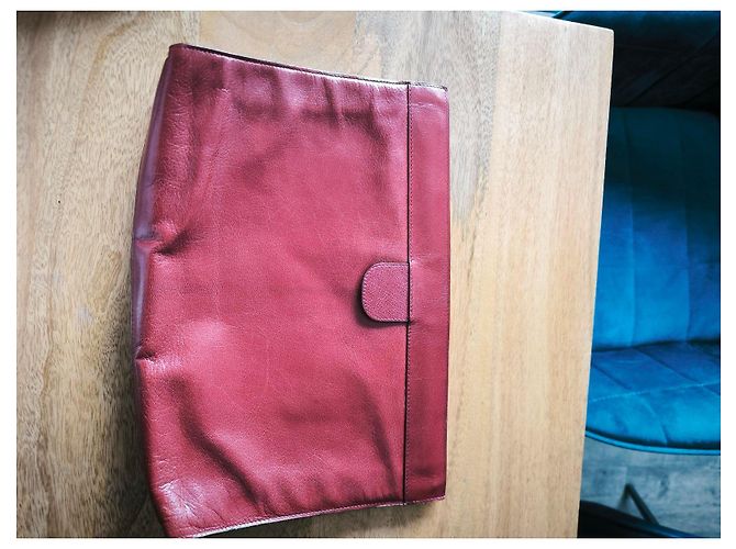 Clutch Chanel in pelle bordeaux Bordò - vista 4