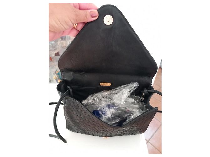 Fendi Borsa a Tracolla in Pelle Intrecciata Nera Nero - vista 3