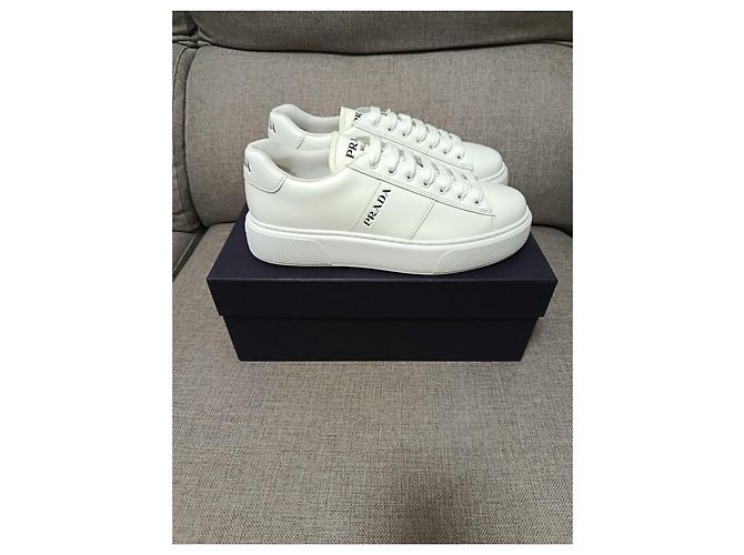 Sneakers Prada in pelle bianca Bianco - vista 3