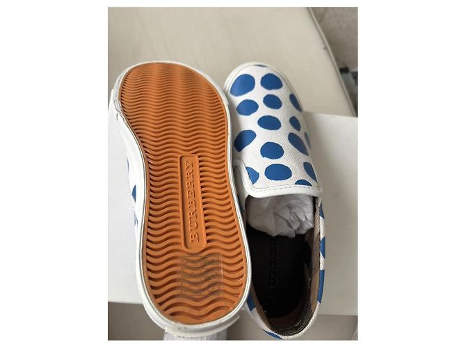 Burberry Baskets Slip-On à Pois pour Enfant - Blanc/Bleu - vue 3