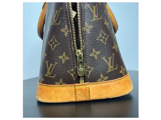 Bolsa Louis Vuitton Alma Monogram Marrom - vista 7