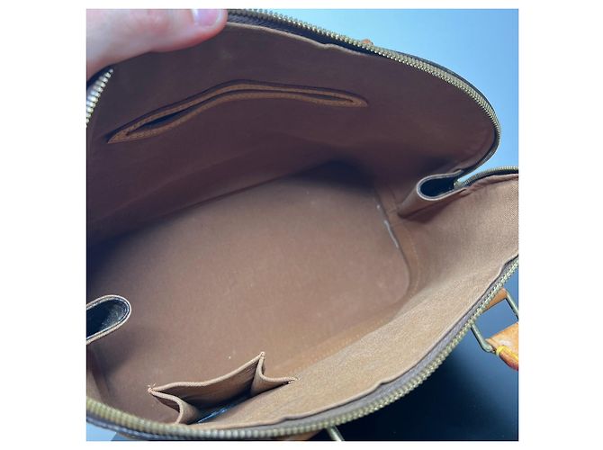 Bolsa Louis Vuitton Alma Monogram Marrom - vista 8