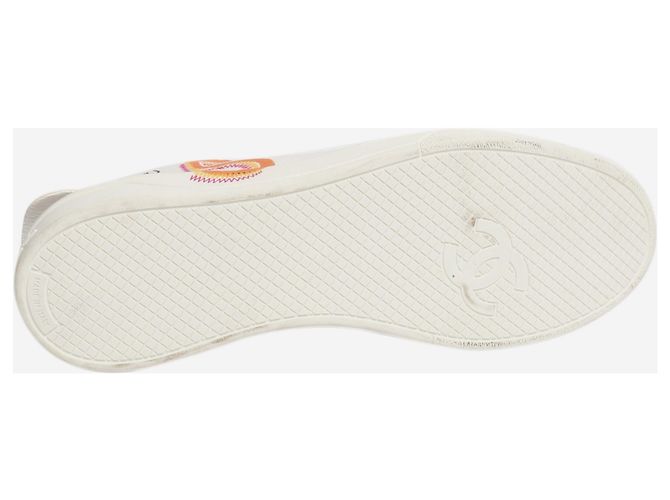 Chanel Baskets en toile blanches Pharrell Williams - taille EU 40 - vue 5