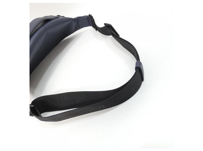 Borsa a tracolla Louis Vuitton Monogram Shadow Rush Bumbag Nero - vista 8