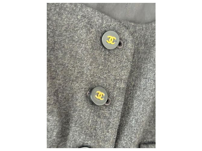 Chanel ärmellose Weste aus Wolle in Grau - vista 5
