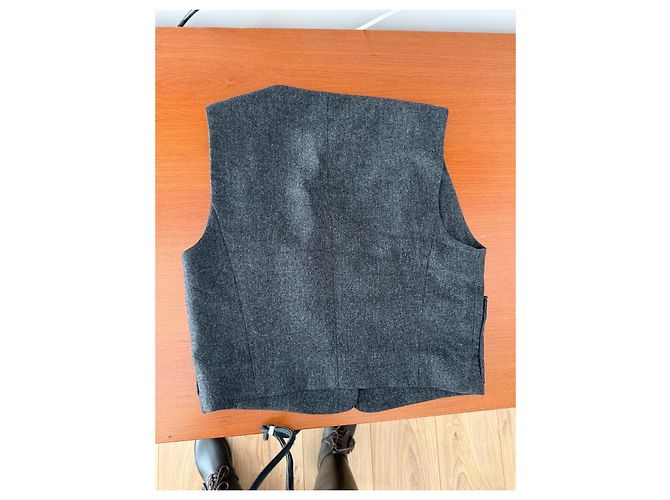 Chanel ärmellose Weste aus Wolle in Grau - vista 6