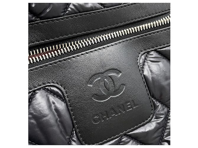 Borsa Tote CHANEL Matelassé Coco Mark Cocoon Small Nylon Black Borsa da donna Nero - vista 6