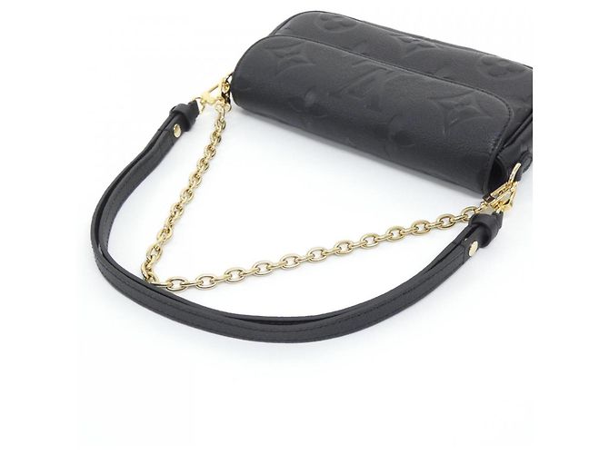 Borsa a tracolla Louis Vuitton Monogram Empreinte Wallet on Chain Ivy Nero - vista 4