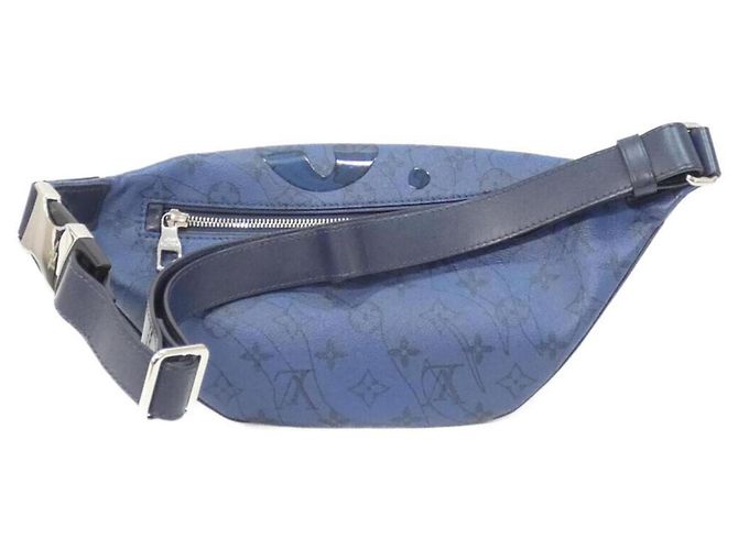 Borsa a tracolla Louis Vuitton Monogram Aqua Garden Discovery Bumbag PM Blu - vista 2