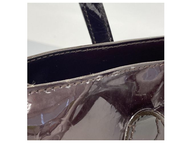 Borsa Louis Vuitton Vernis Wilshire PM M93641 Amarante Bordò - vista 9