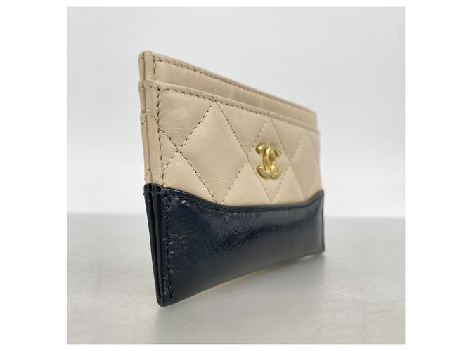 Tarjetero Chanel Gabrielle Negro Beige - vista 2