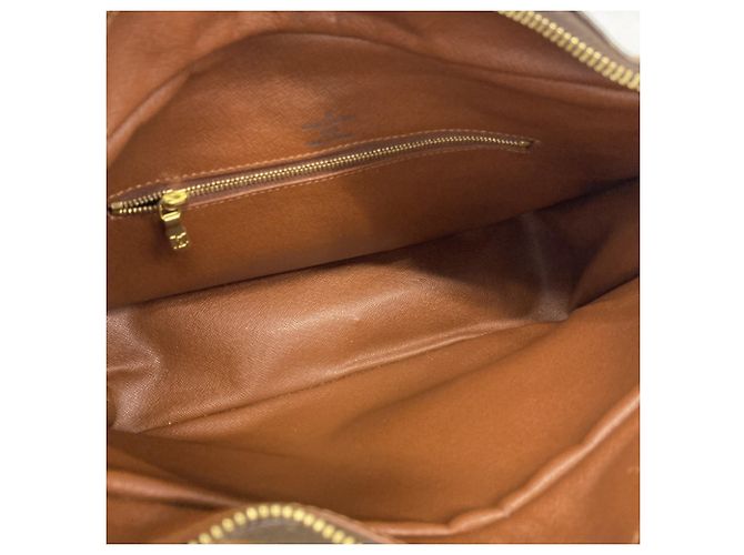 Borsa a Spalla Louis Vuitton Monogram Boulogne 30 Marrone - vista 4