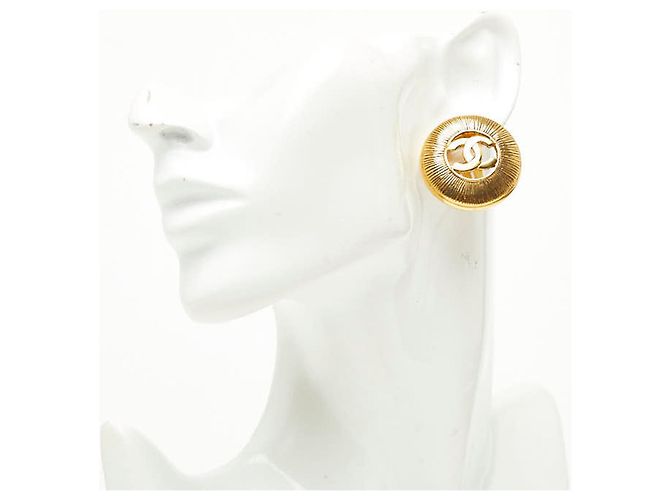 Orecchini a clip rotondi Chanel Coco Mark D'oro - vista 5