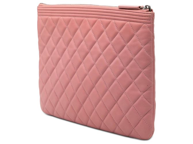 Chanel Rosa Clutch Boy O Case in agnello trapuntato Medium D'oro - vista 2