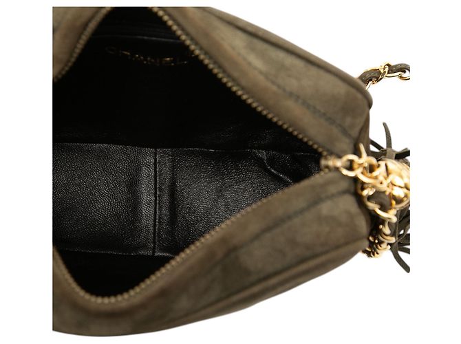 Camera Borsa a tracolla Chanel Brown CC in scamosciato con nappa Marrone Cachi - vista 4