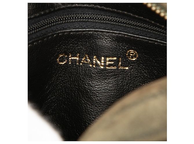 Camera Borsa a tracolla Chanel Brown CC in scamosciato con nappa Marrone Cachi - vista 5