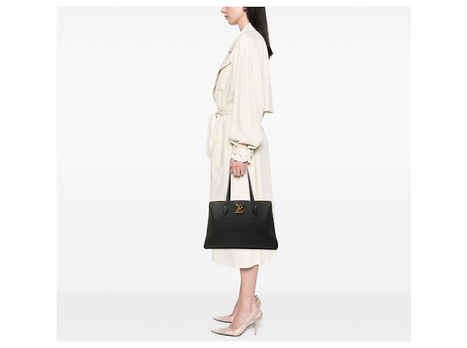 Twist Tote Lockme in pelle nera Louis Vuitton Nero - vista 7