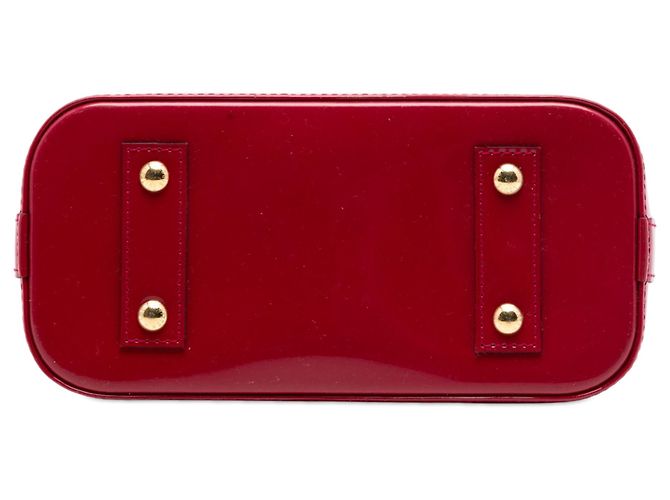 Louis Vuitton Alma BB in Vernis Monogram Rouge Rosso - vista 3