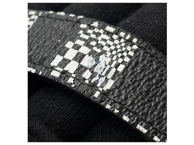 Borsa a tracolla Louis Vuitton Damier Distorted Steamer XS Nero Bianco - vista 14