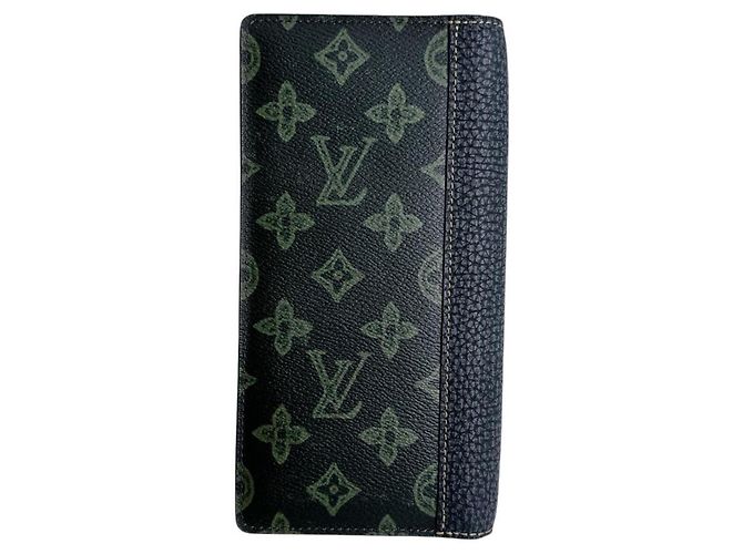 Brazza Louis Vuitton Dark Green Monogram Bi-fold Wallet Multiple colors - view 3