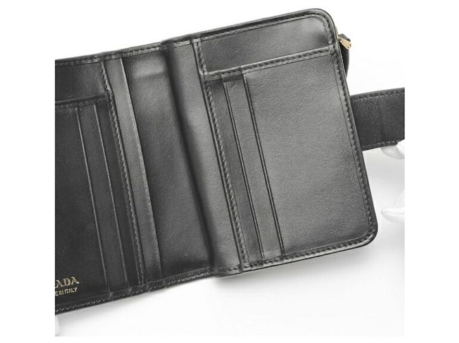 Prada City Calf Tab Bi-fold Wallet Schwarz - Ansicht 4