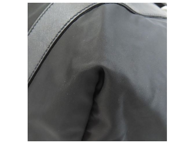 Bolsa tote Prada em nylon preto - vista 18