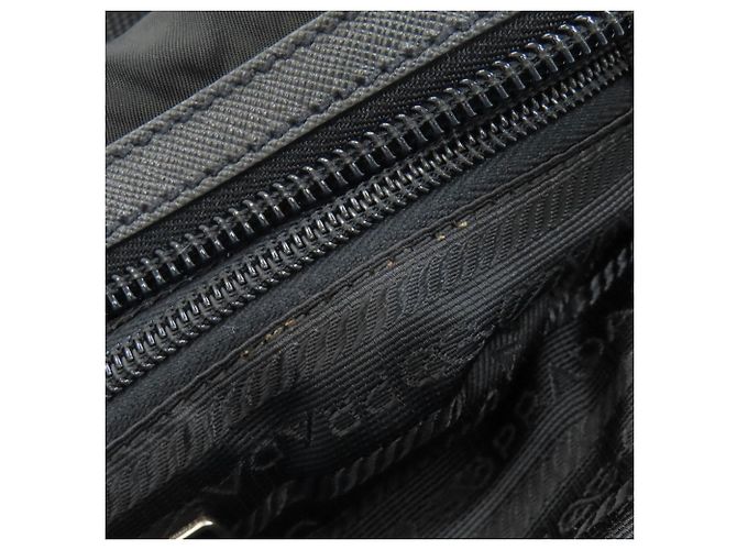 Bolsa tote Prada em nylon preto - vista 9