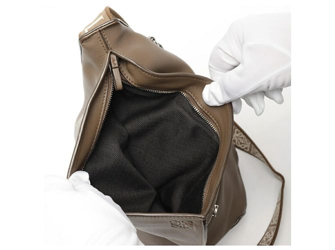 Borsa a tracolla Loewe Anton in pelle marrone - vista 5