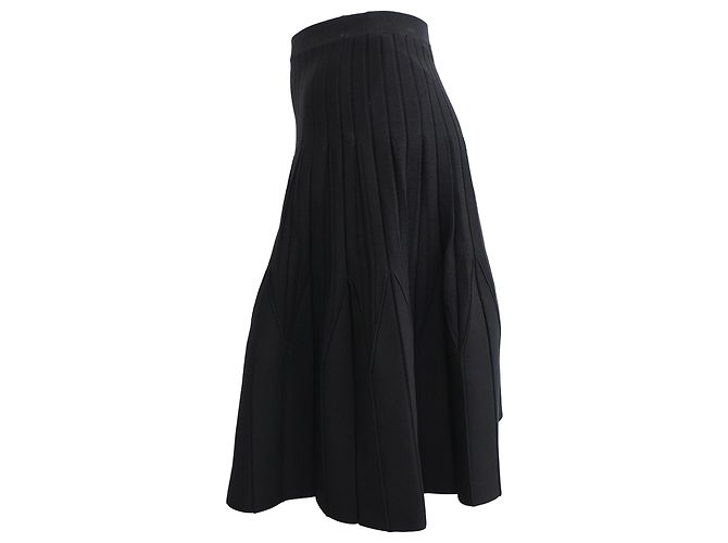 Saia midi evasê em malha canelada Sandro em viscose preta Preto - vista 2
