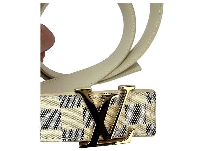 Gürtel Louis Vuitton LV Initiales 25mm Reversibel Damier Azur 80/32 Weiß - Ansicht 3
