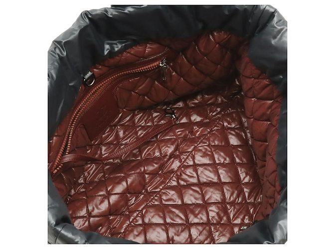 Borsa Chanel Coco Cocoon Tote GM in Nylon e Pelle Nero - vista 6