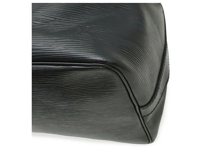 Borsa a Spalla Louis Vuitton Epi Petit Noe Nera Nero - vista 3