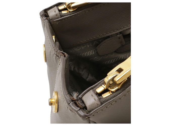 Borsa a mano in pelle Prada Galleria Medium Grigio - vista 7