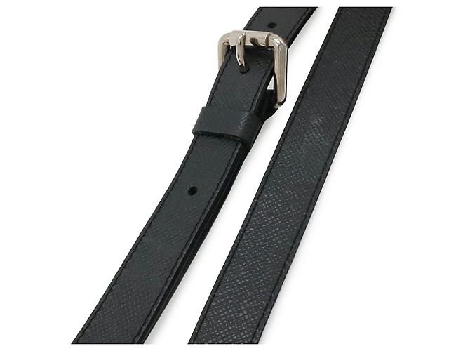 Borsa a tracolla in pelle Louis Vuitton Taiga Luka Nero - vista 6