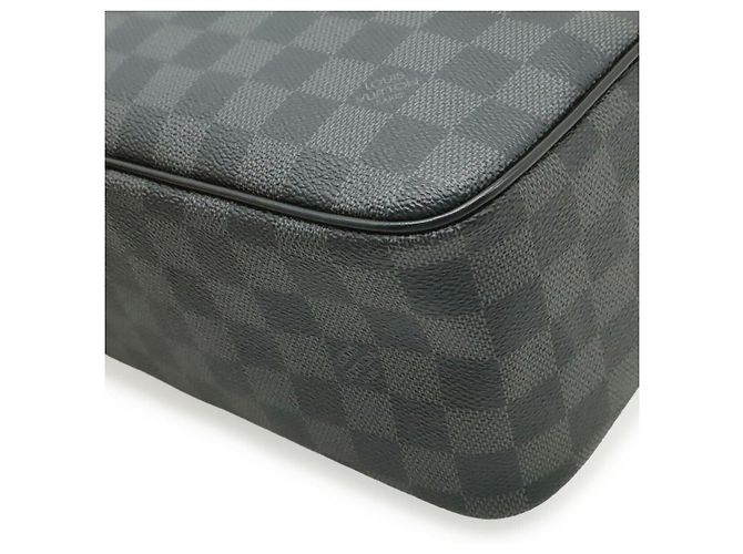 Beauty case Louis Vuitton Damier Graphite Nero - vista 3