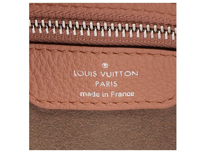 Borsa a tracolla Louis Vuitton Mahina Leather Selene PM Marrone - vista 8
