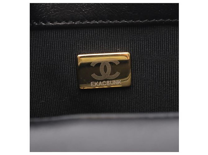 Borsa a tracolla Chanel 19 in agnello nero - vista 5