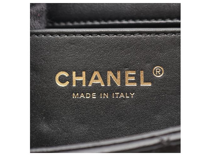 Borsa a tracolla Chanel 19 in agnello nero - vista 8