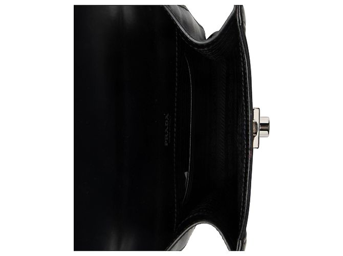 Borsa a tracolla con patta con chiusura e logo jacquard Prada Nero - vista 6