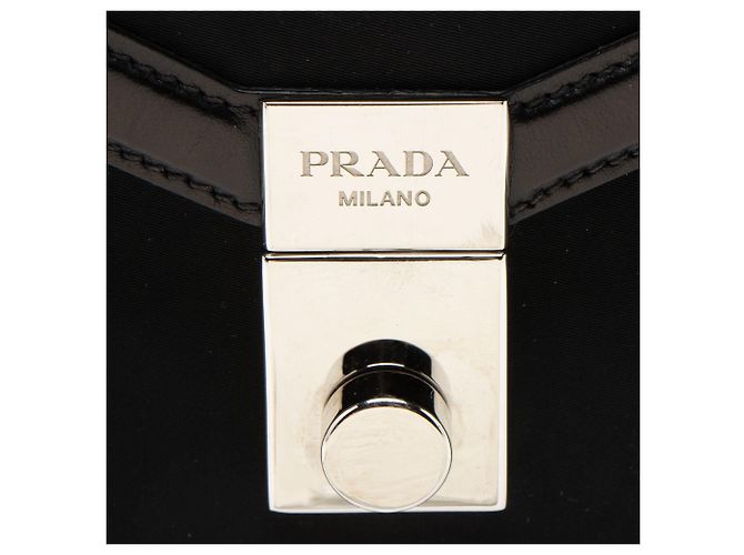 Borsa a tracolla con patta con chiusura e logo jacquard Prada Nero - vista 8