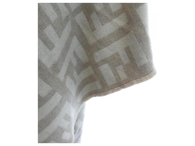 Capa Fendi FXX636 A3Q1 Beige - vista 7