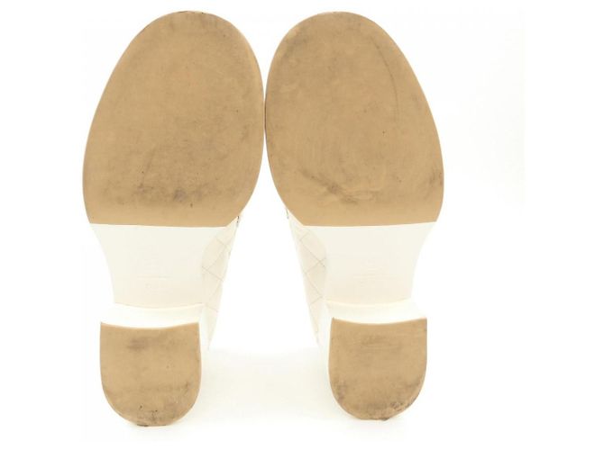 Timeless Chanel Leder Pumps Weiß - Ansicht 4