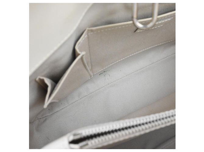 Tote Passy Louis Vuitton Epi Leather PM Bianco - vista 3