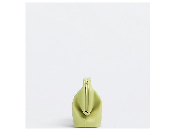Bottega Veneta Aufbereitete Small Point Triangle Top Handle Tasche aus Seegras Golden - Ansicht 8