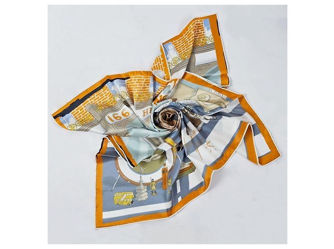 Hermès Il Nuovo Record Foulard in Seta Carre da Donna Marrone - vista 10