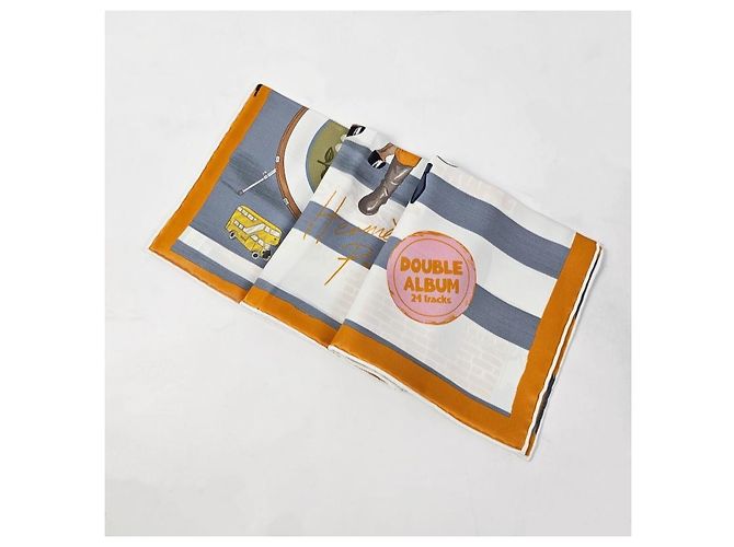 Hermès Il Nuovo Record Foulard in Seta Carre da Donna Marrone - vista 8