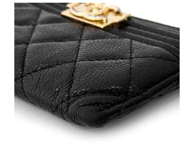 Chanel Tarjetero Boy Classic Caviar Oro Negro - vista 6